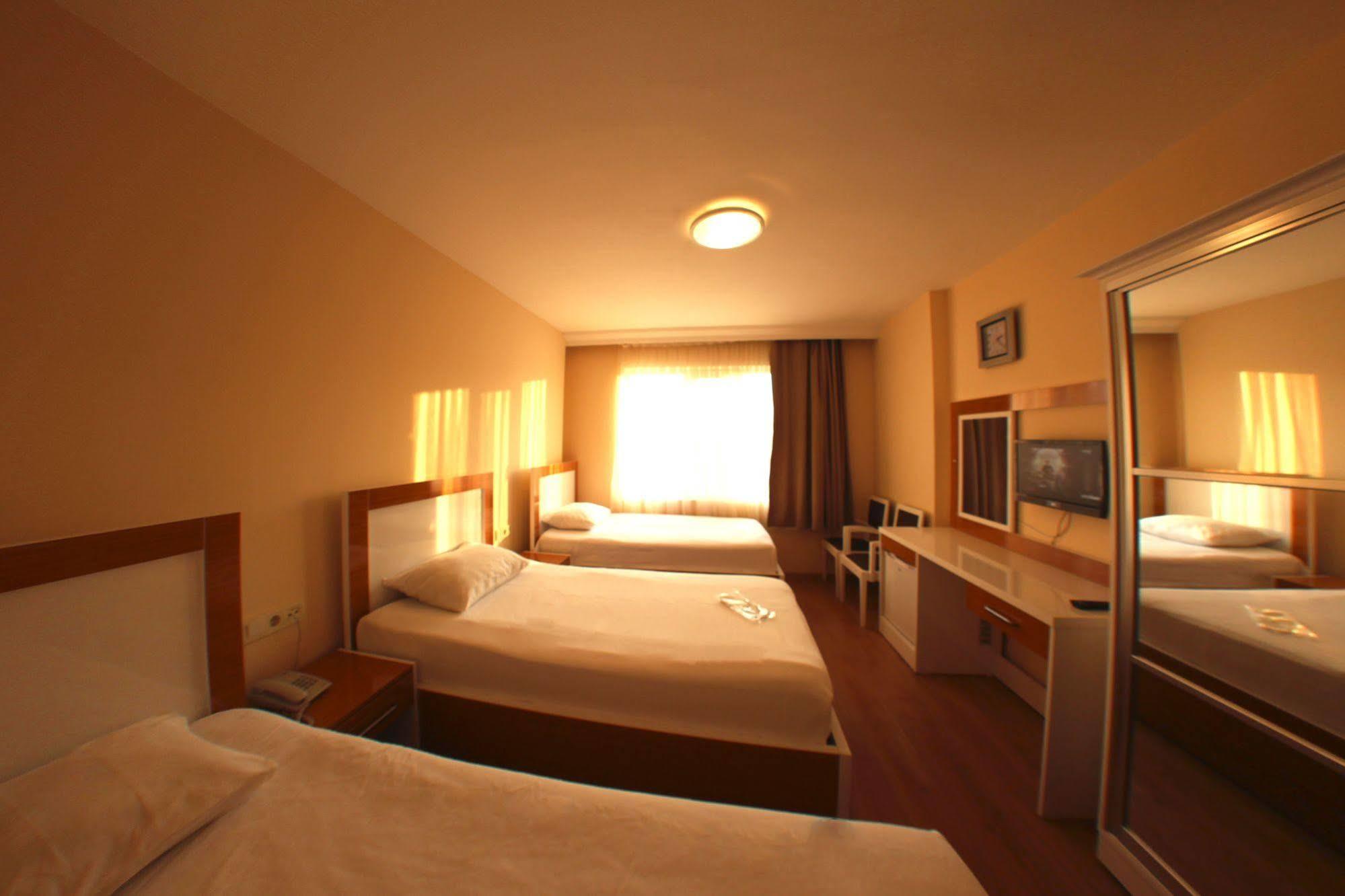 Hotel Duzce Buitenkant foto